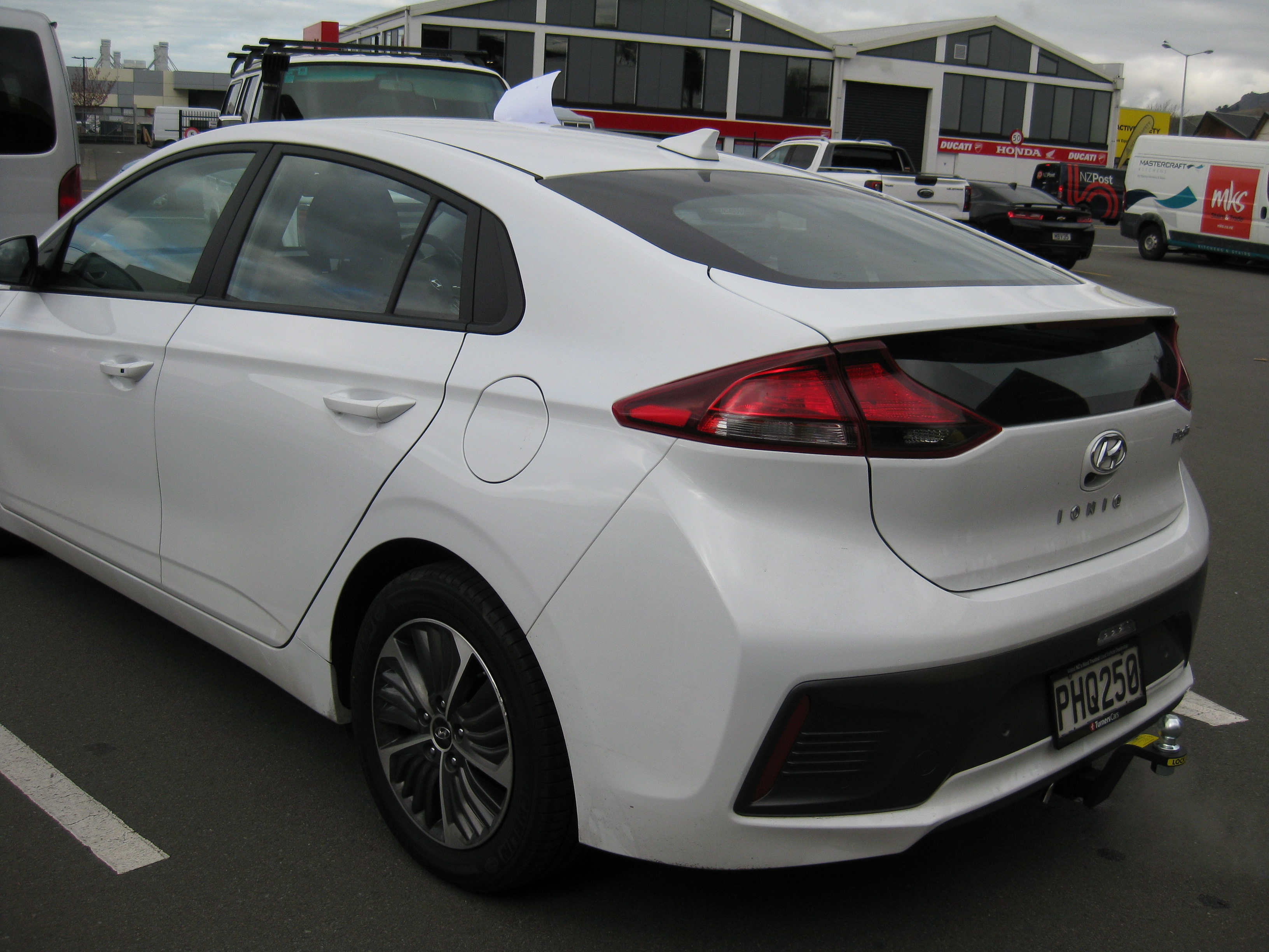 HYUNDAI IONIQ HATCHBACK 2017-CURRENT